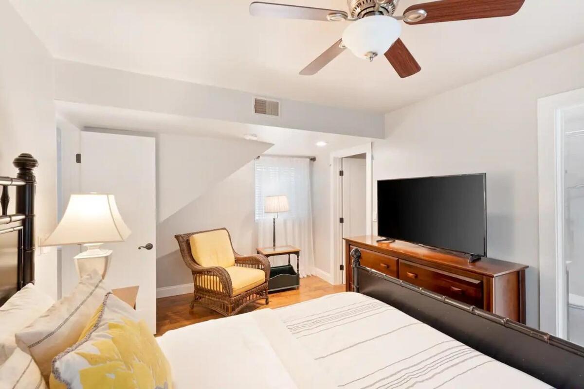 Elegant Beach Living, Just Blocks To The Sand Huntington Beach Exterior photo